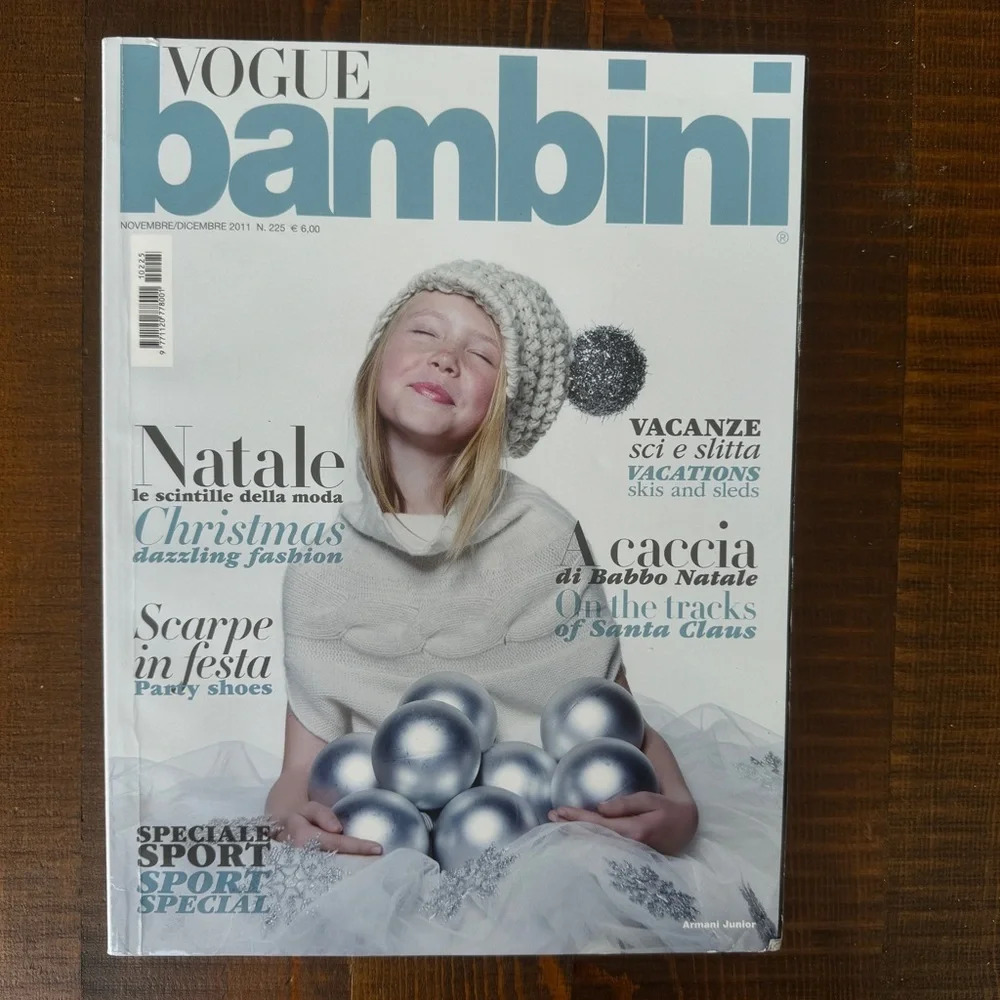 Magazine Vogue Italia Bambini 225 November / December 2011 kid Children